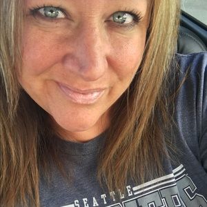 Meet your Posher, Juli